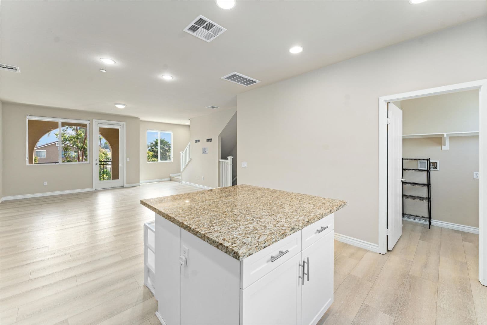 2651 W Lincoln Ave Unit 17, Anaheim, CA 92801 9 of 36