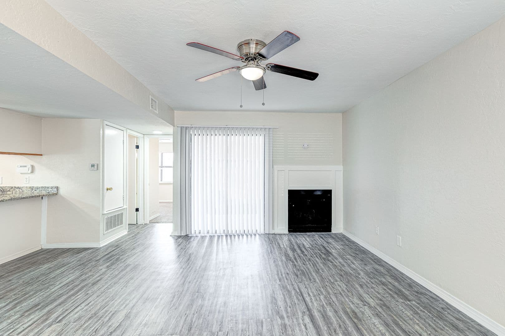 Large Renovated 2Bed 2Bath Apartment 12 of 37