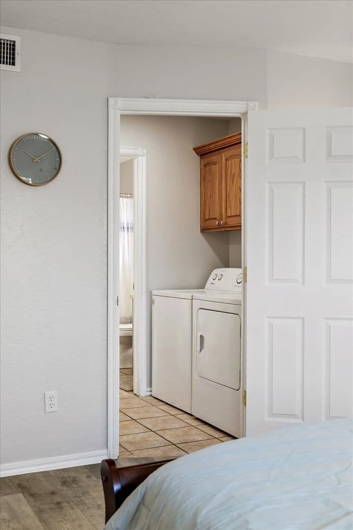4033 NW Ozmun Ave. 21 of 28