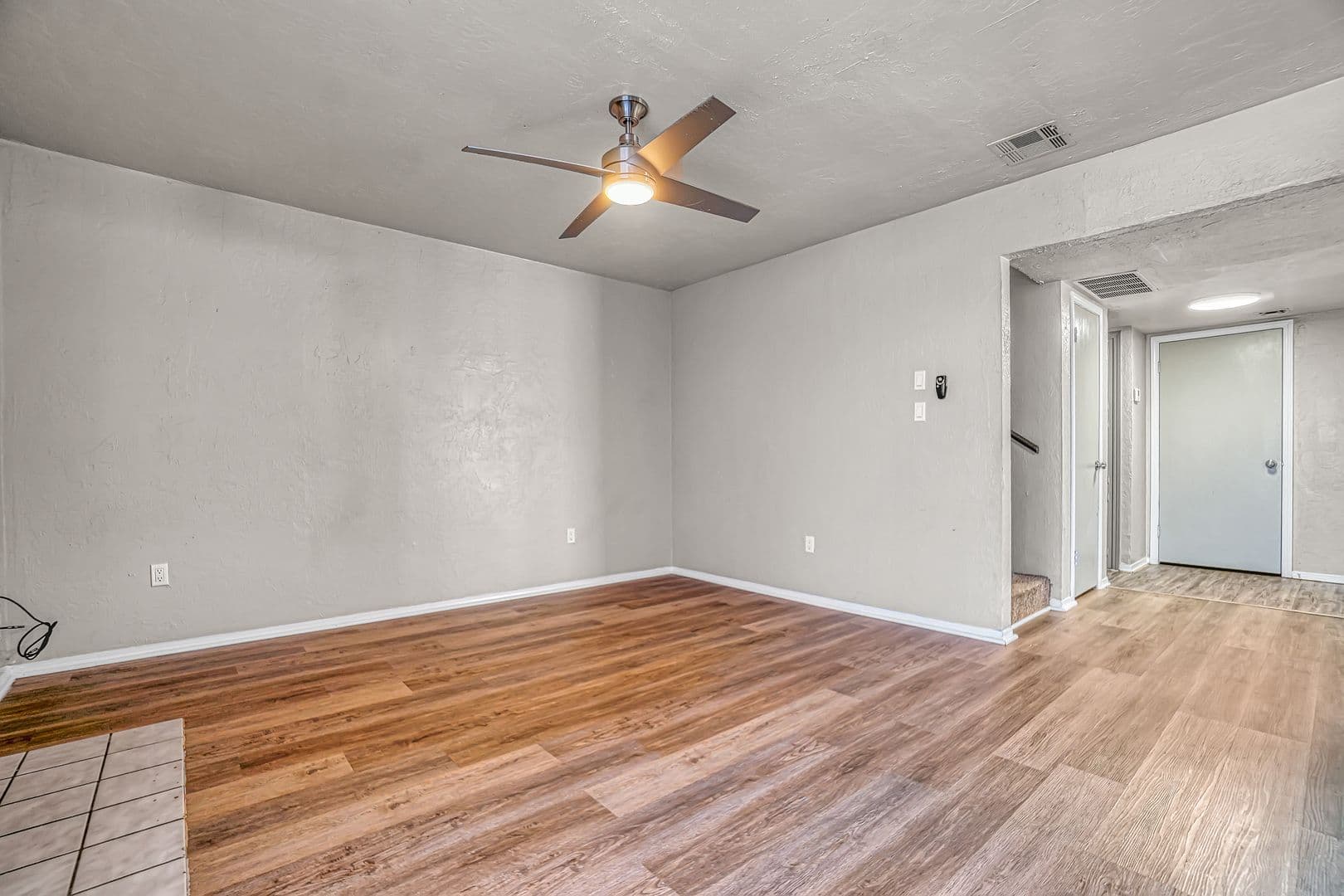 $999 Move In Special - Spacious 3-bedroom townhome for rent! 4 of 19