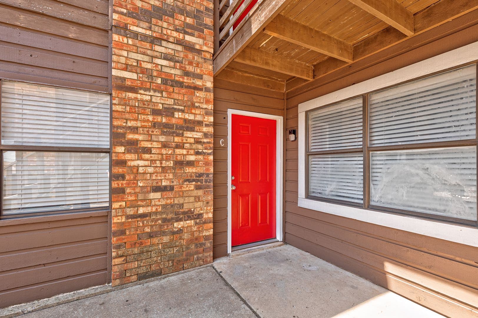 Large Renovated 2Bed 2Bath Apartment 1 of 37