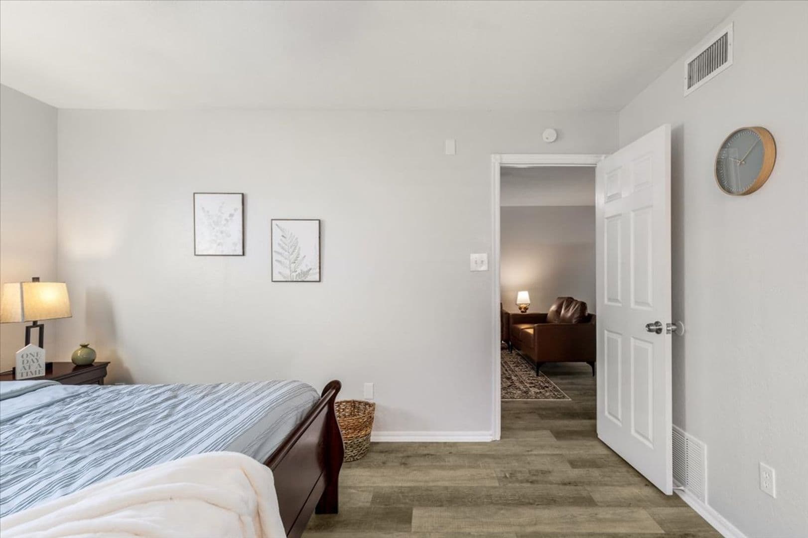 4033 NW Ozmun Ave. 10 of 24