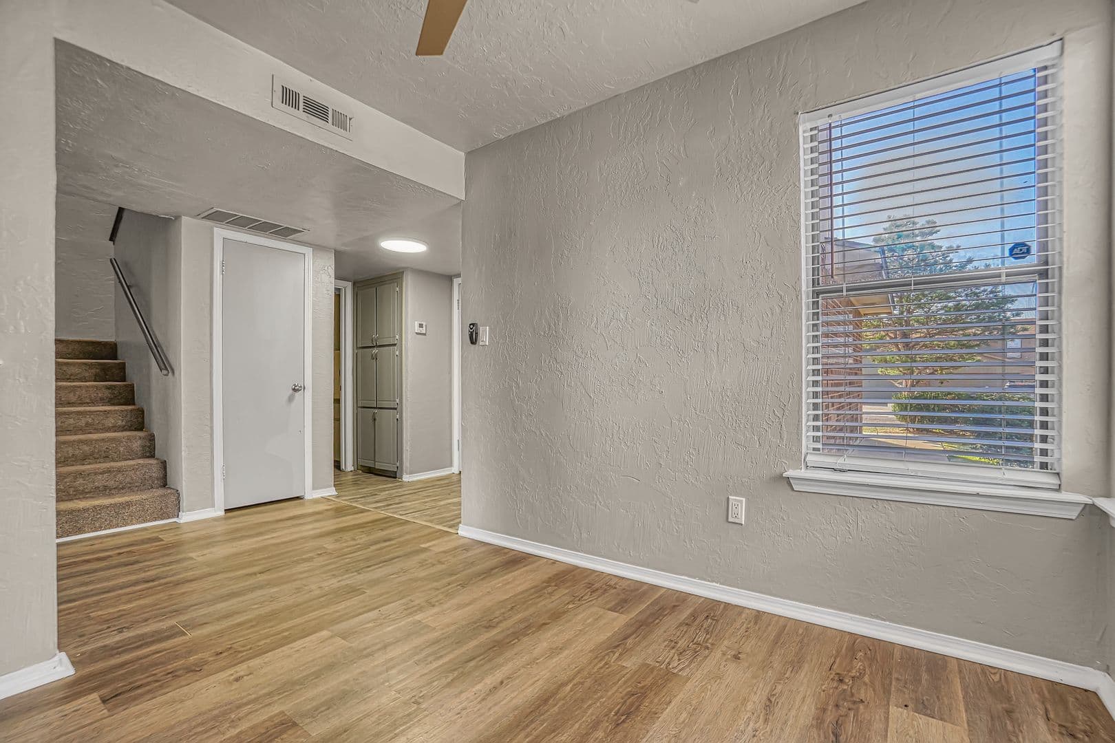 $999 Move In Special - Spacious 3-bedroom townhome for rent! 3 of 19