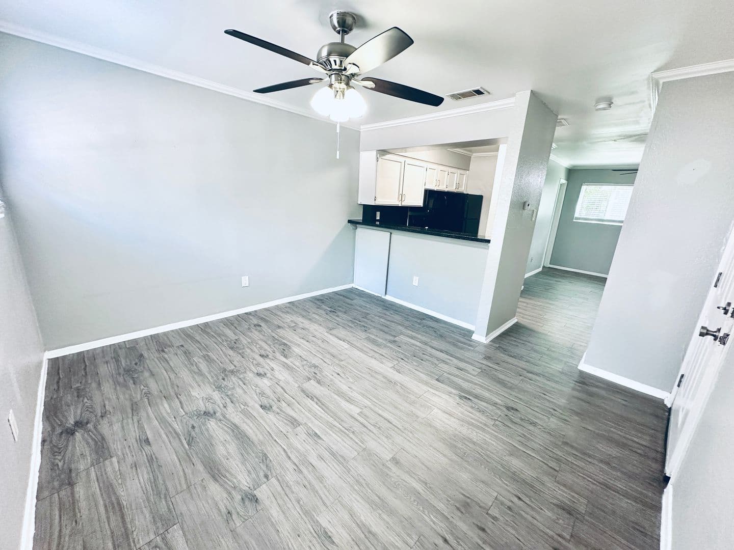 Lanshire Oaks 1 of 18
