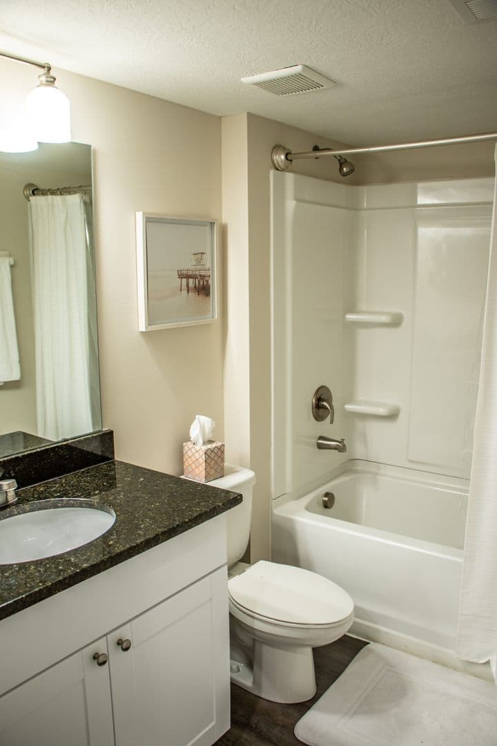Latham Apartments 9 of 16