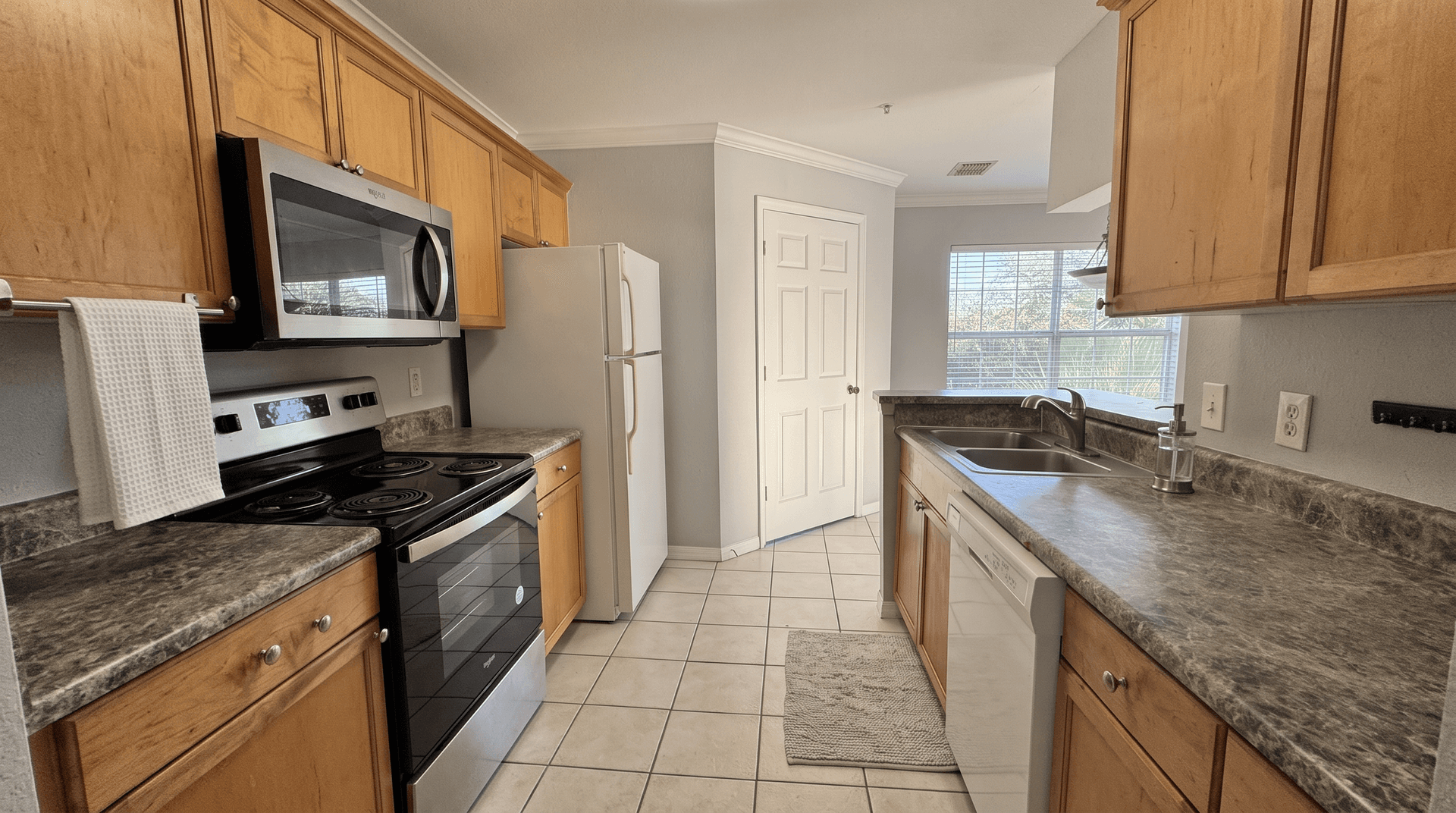 10961 Burnt Mill Rd #438 - RESERVE AT JAMES ISLAND CONDOMIMIUM 8 of 14