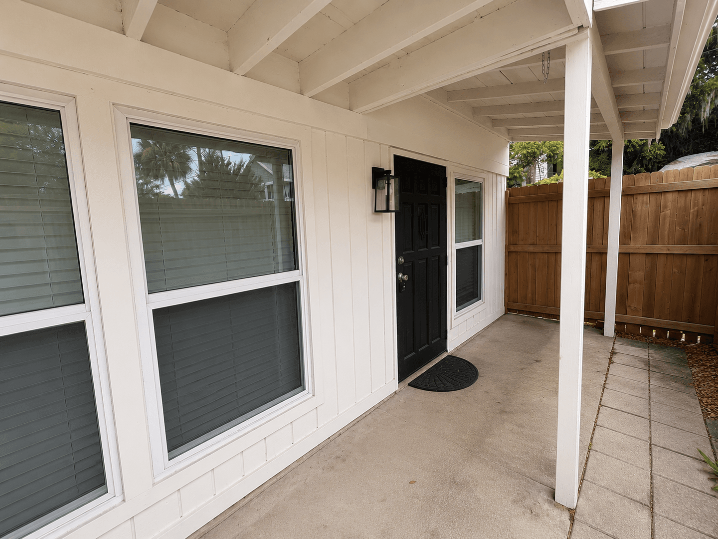 111A Cedar St (downstairs) - City of St Augustine - UTILITIES SPLIT 50/50 8 of 20