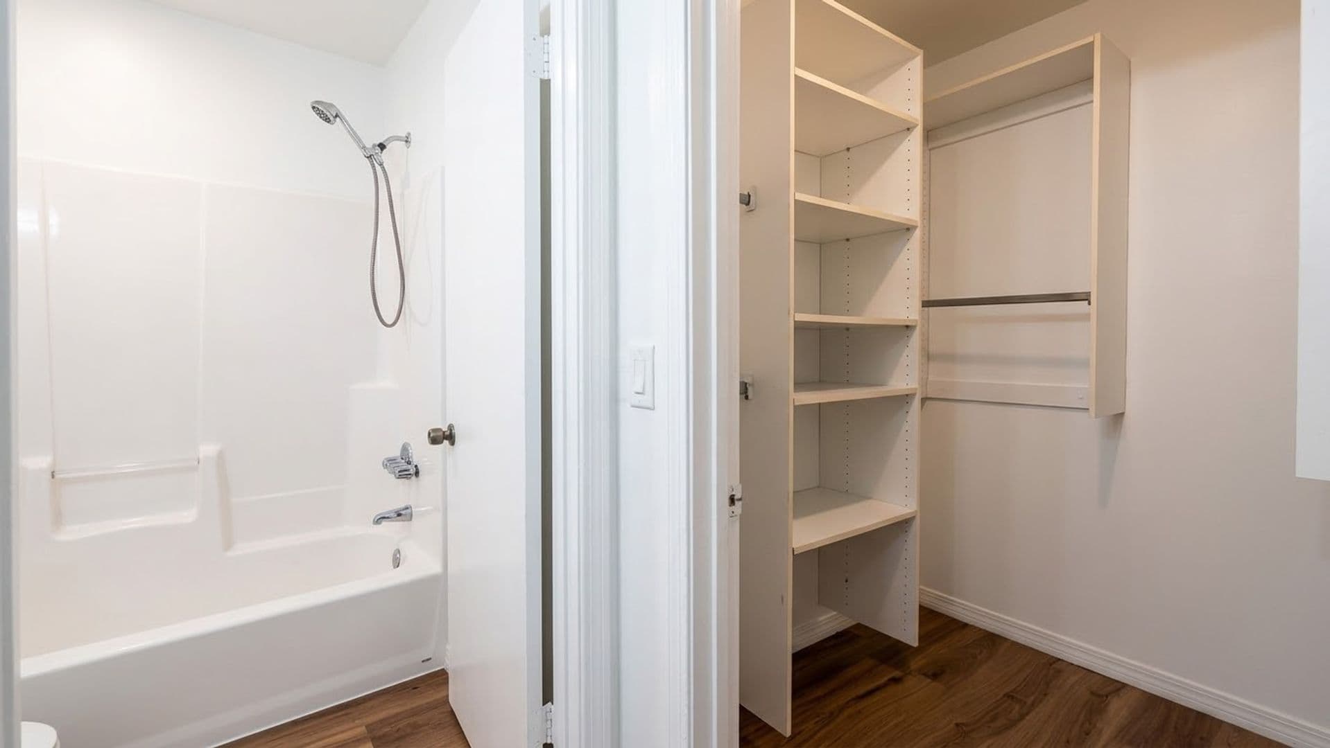 10200 Belle Rive Blvd #50 (Building 7) - LANDNG AT BELLE RIVE CONDO 17 of 22
