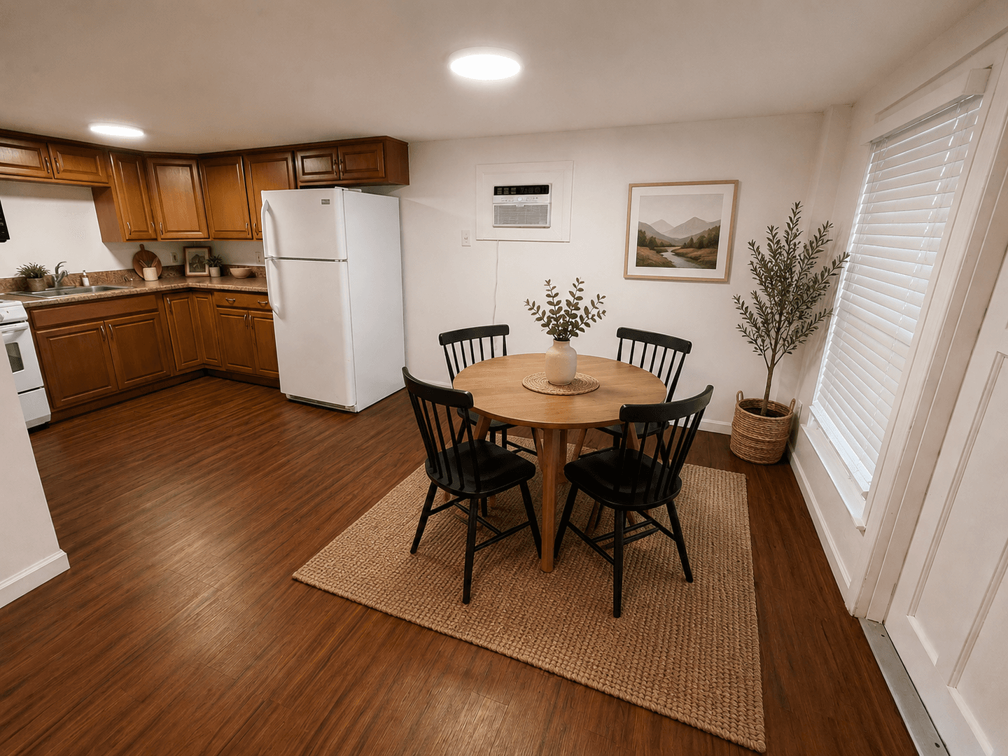 111A Cedar St (downstairs) - City of St Augustine - UTILITIES SPLIT 50/50 2 of 20