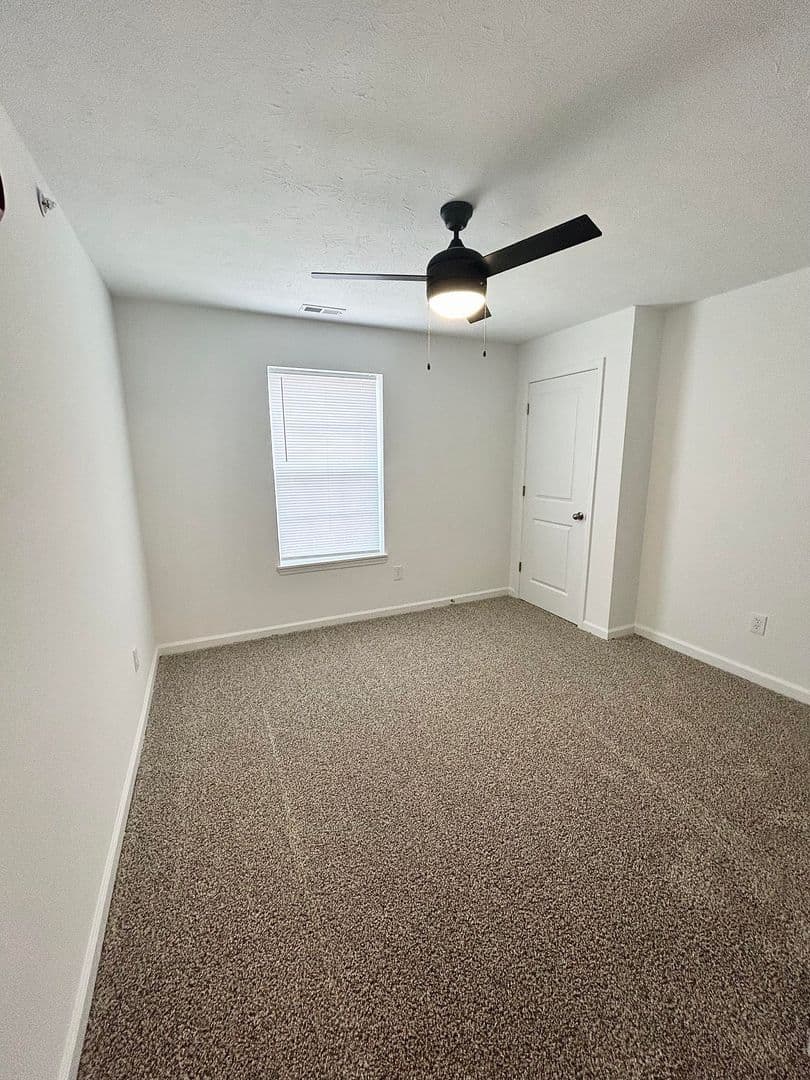 Sagamore Winds Apartments 6 of 10