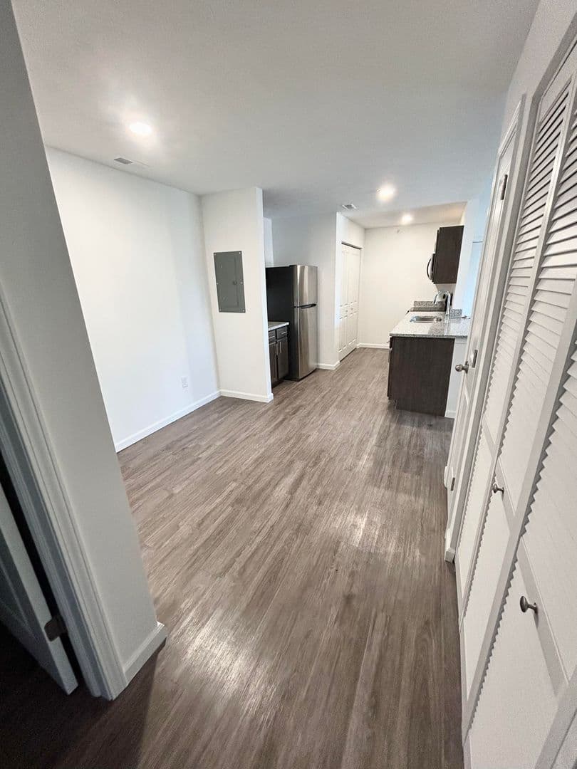 Sagamore Winds Apartments 4 of 11