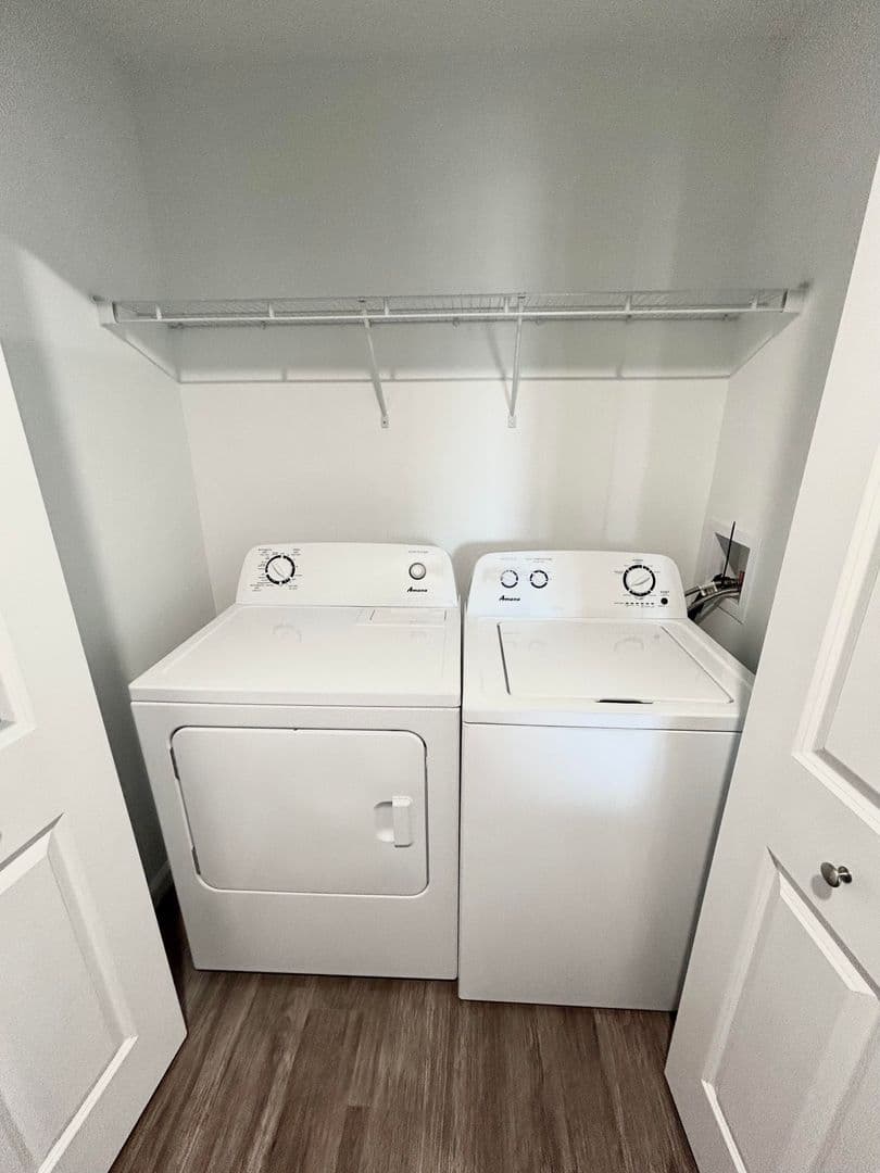 Sagamore Winds Apartments 3 of 10