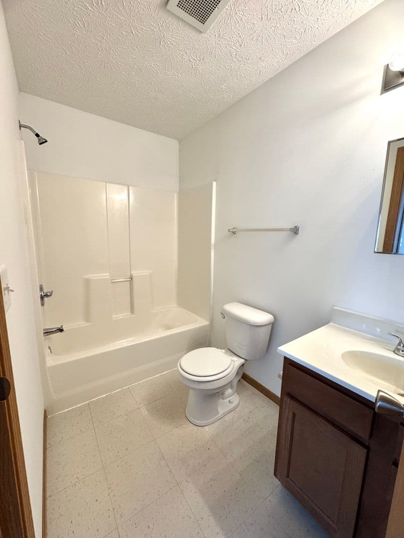 Southern Winds Apartments 6 of 11
