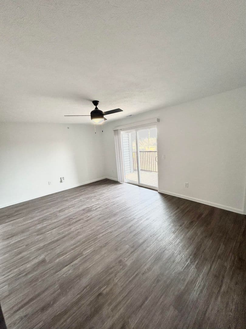 Sagamore Winds Apartments 1 of 13