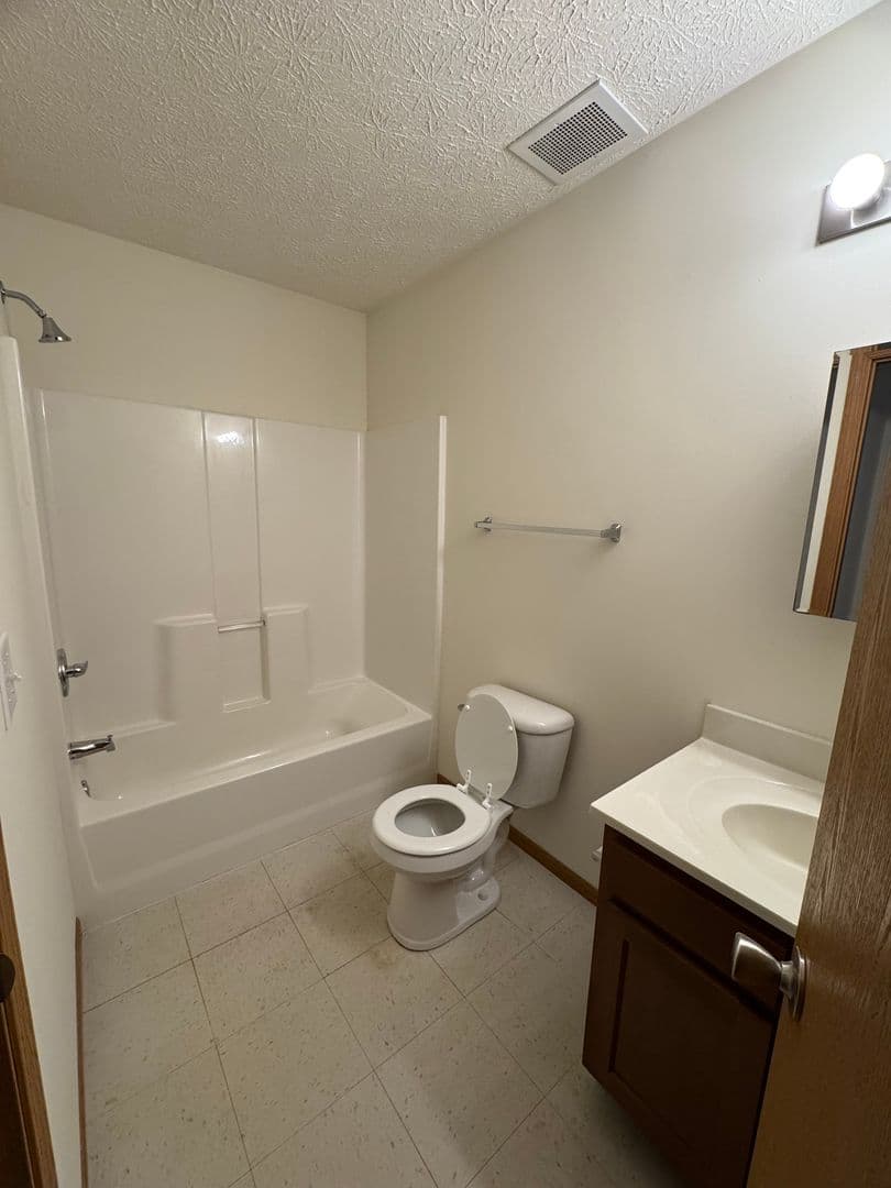 Southern Winds Apartments 5 of 10