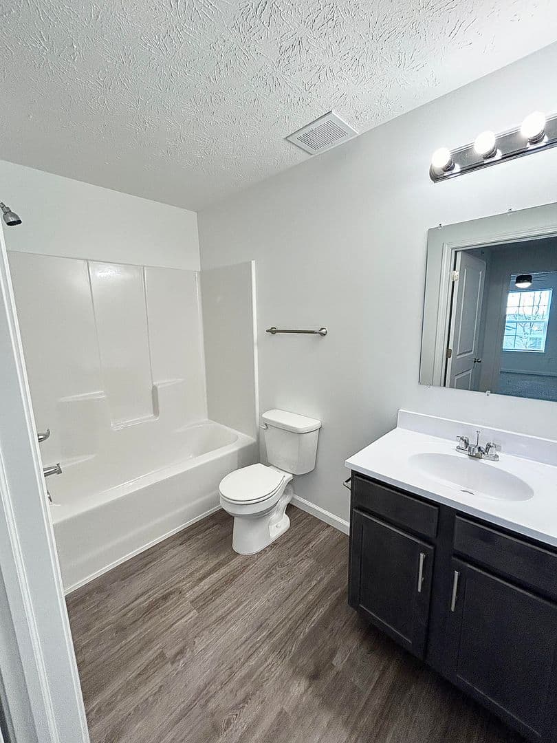 Sagamore Winds Apartments 9 of 14