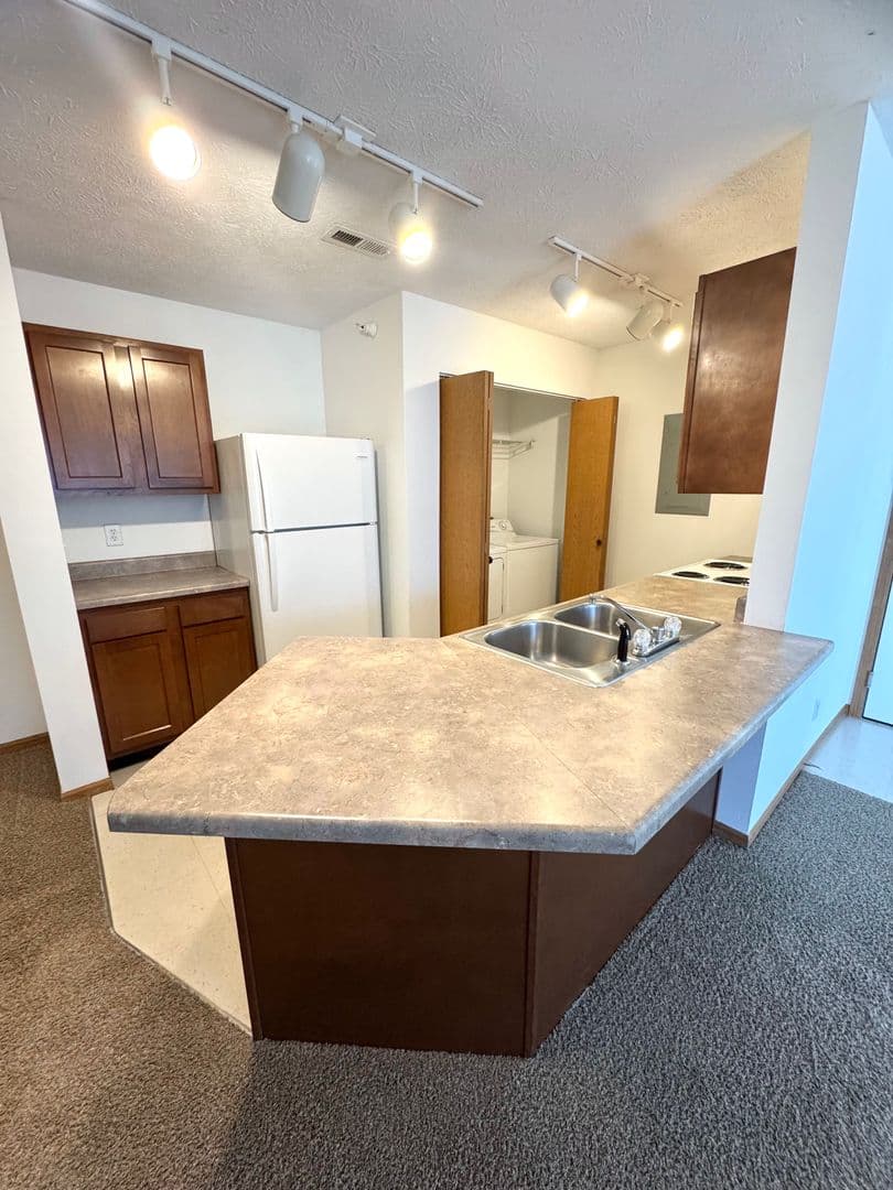 Southern Winds Apartments 2 of 11