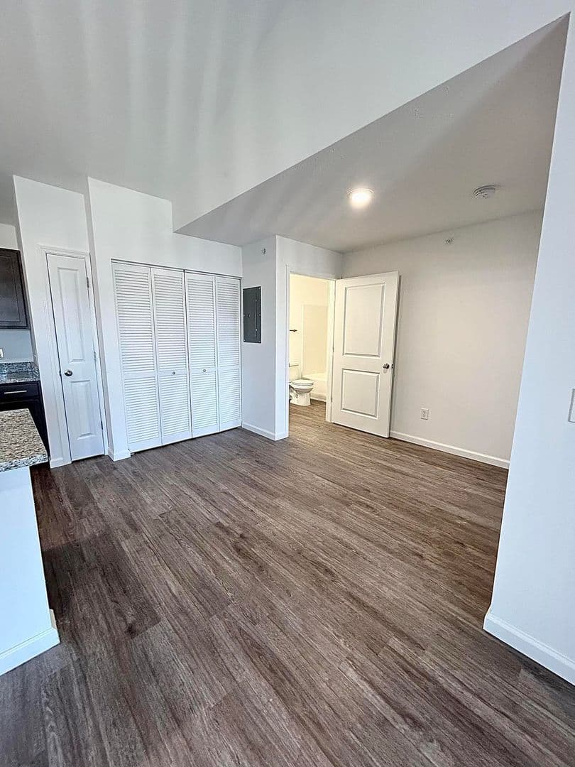Sagamore Winds Apartments 7 of 13