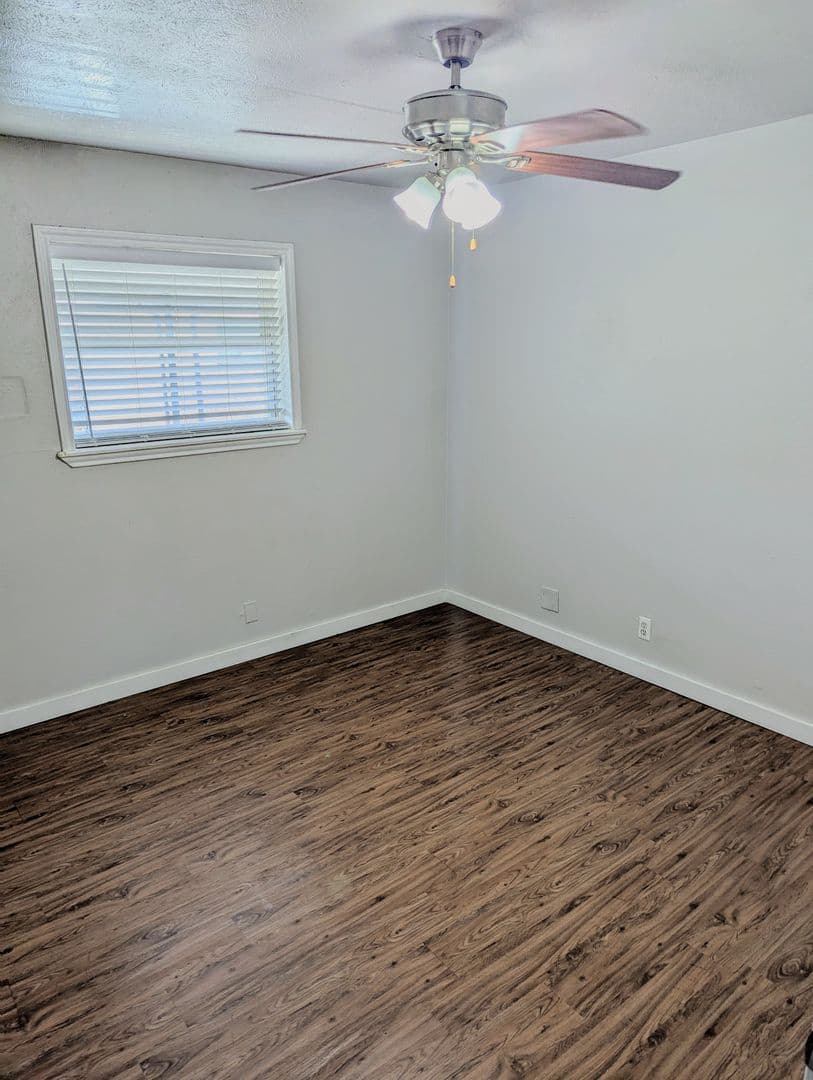 1 Bed 1 Bath ALL BILLS PAID 12 of 12