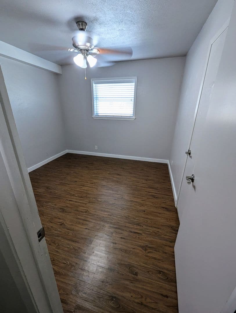 1 Bed 1 Bath ALL BILLS PAID 12 of 13