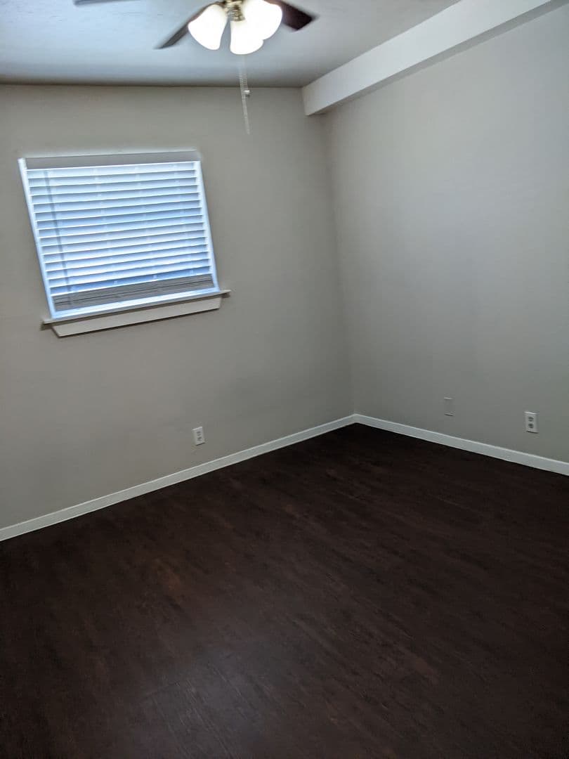 1 Bed 1 Bath ALL BILLS PAID 11 of 13