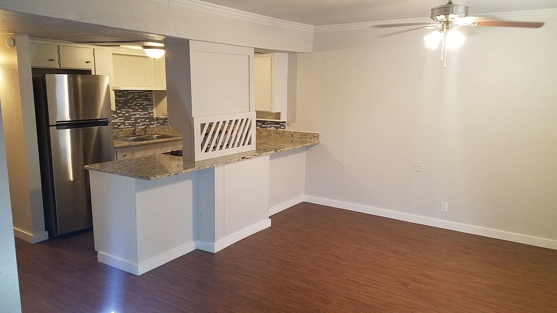 Renovated 2 Bed 1 Bath near UNT 7 of 9