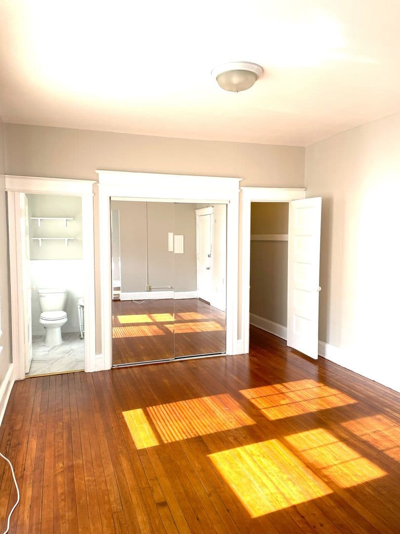1715 P Street, NW 4 of 8