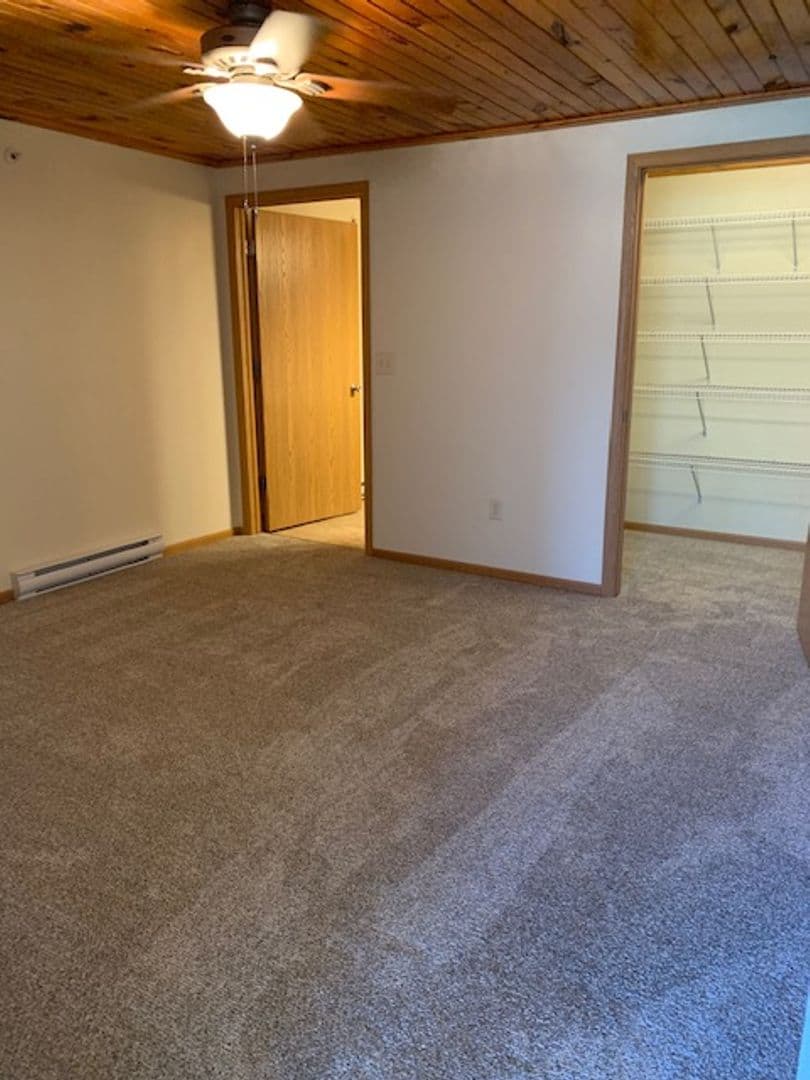 Bluffview Apartments LLC 7 of 16