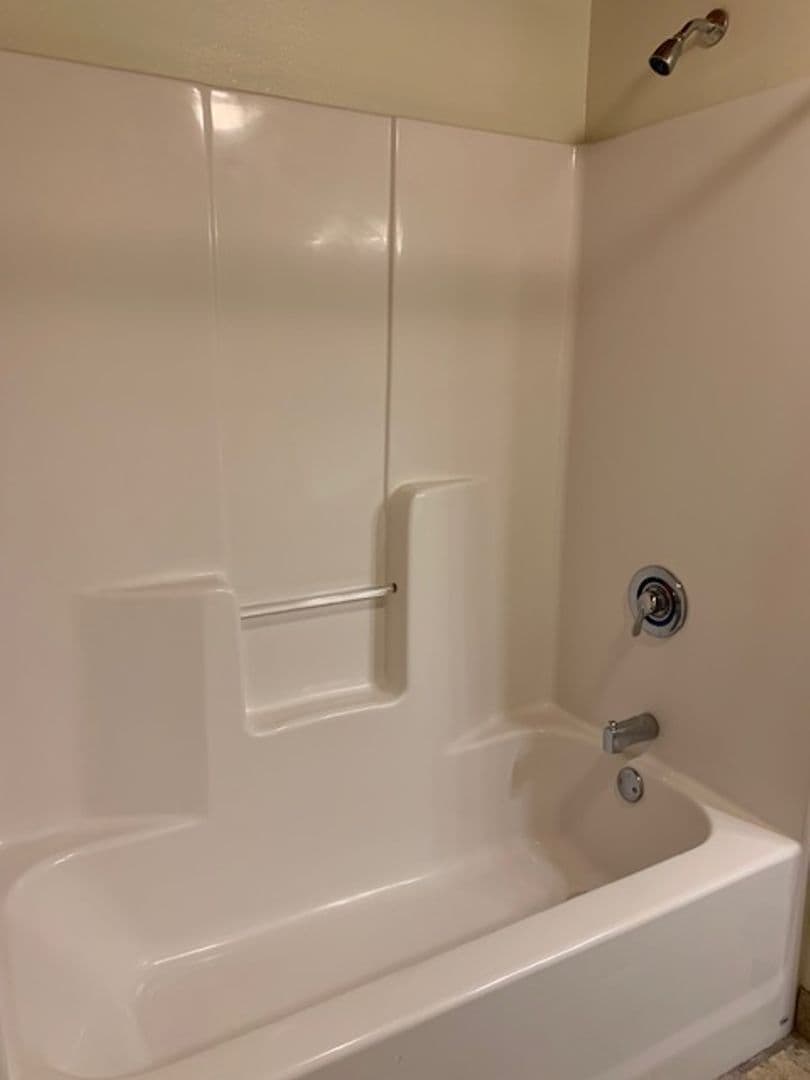 Bluffview Apartments LLC 11 of 16