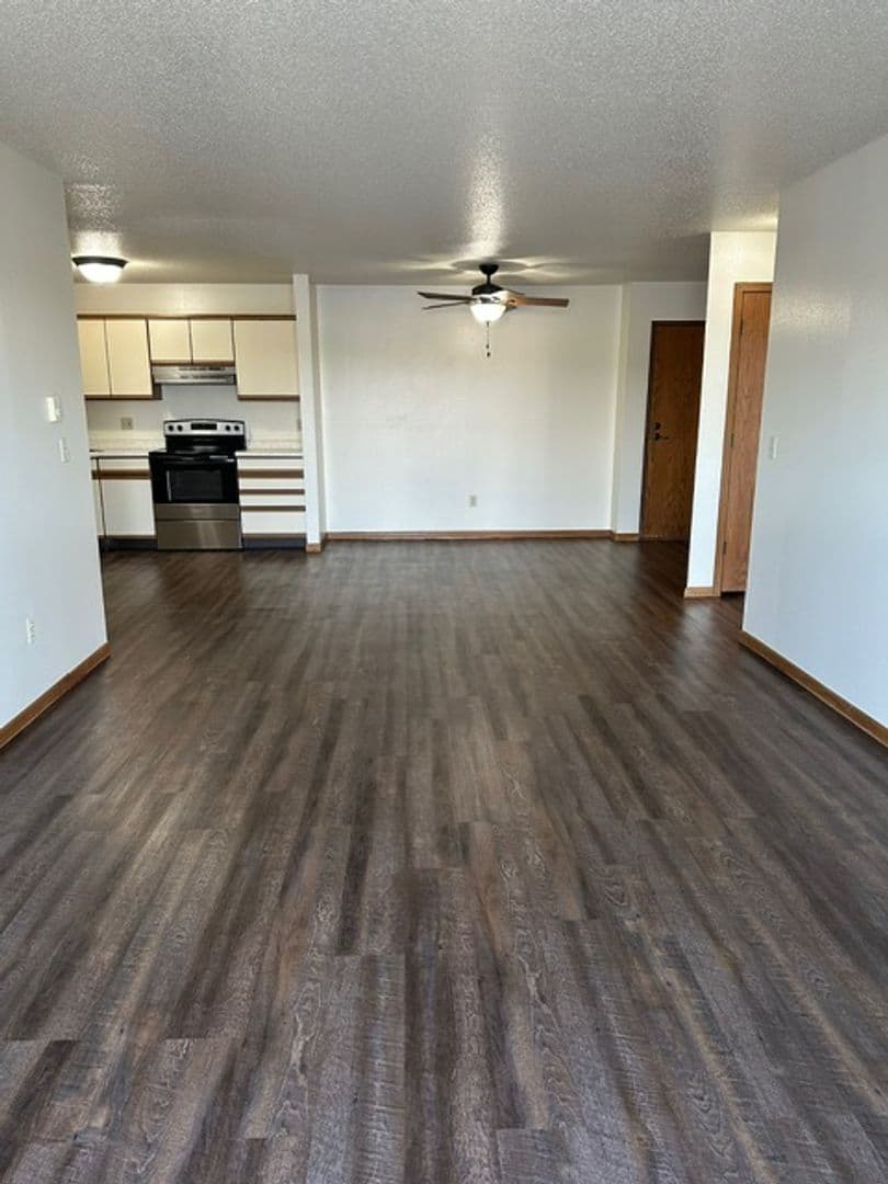Rivers Edge of La Crosse LLC 6 of 25