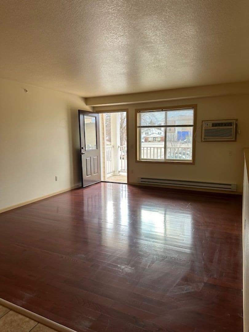Bluffview Apartments LLC 5 of 17