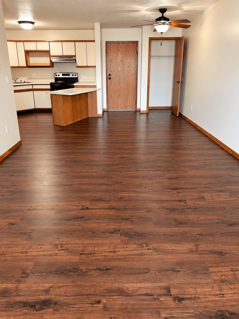 Rivers Edge of La Crosse LLC 4 of 18