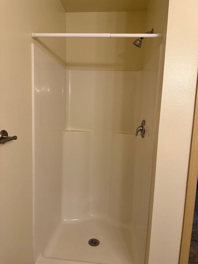 Bluffview Apartments LLC 10 of 13