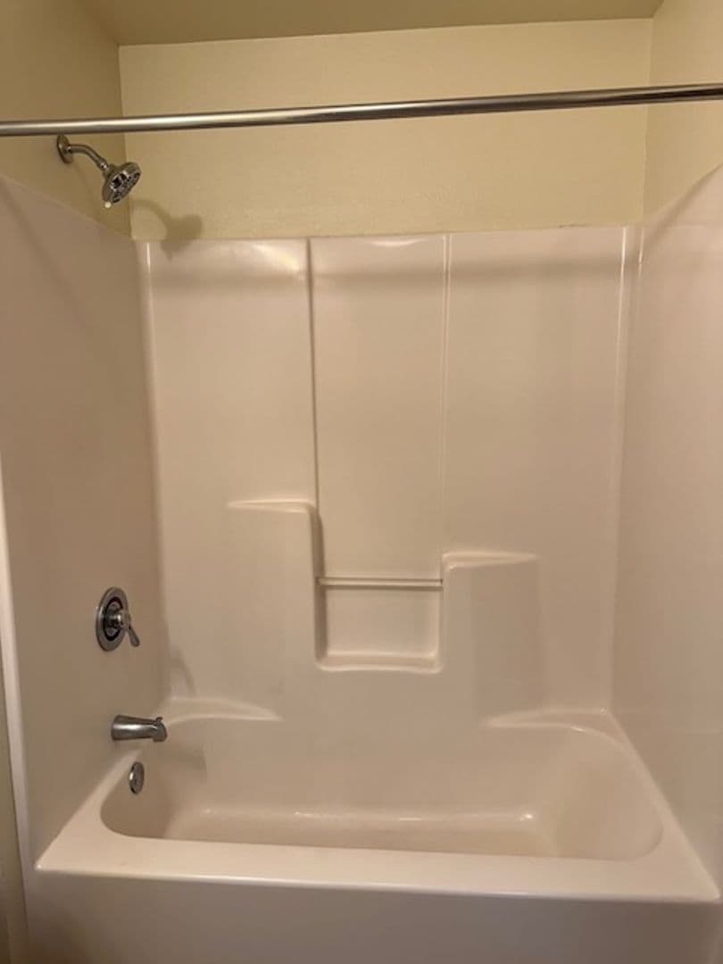 Bluffview Apartments LLC 10 of 18