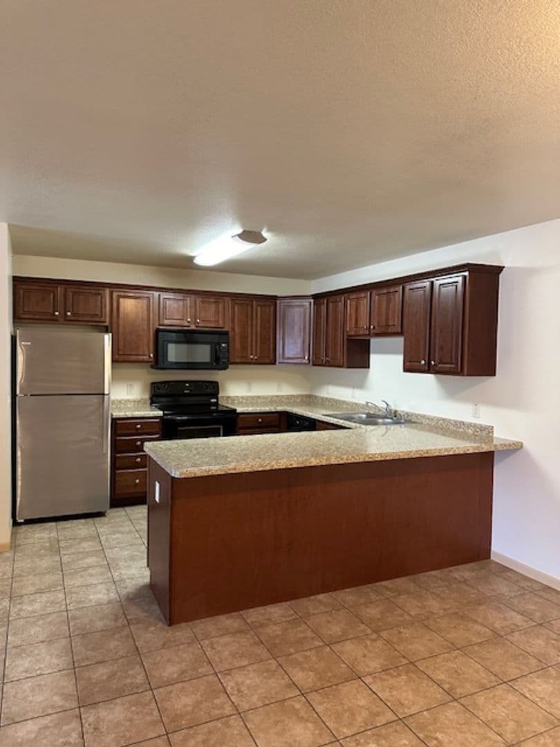 Bluffview Apartments LLC 3 of 17