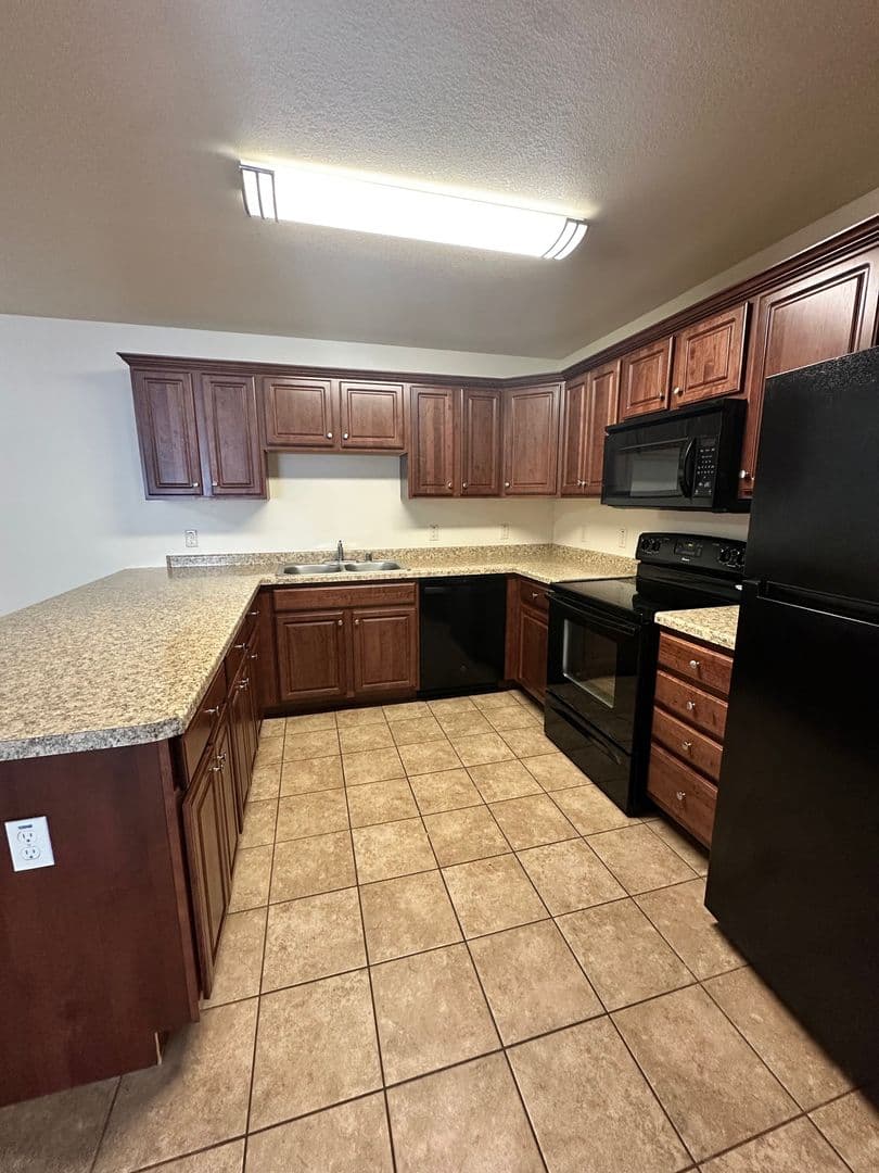 Bluffview Apartments LLC 2 of 13