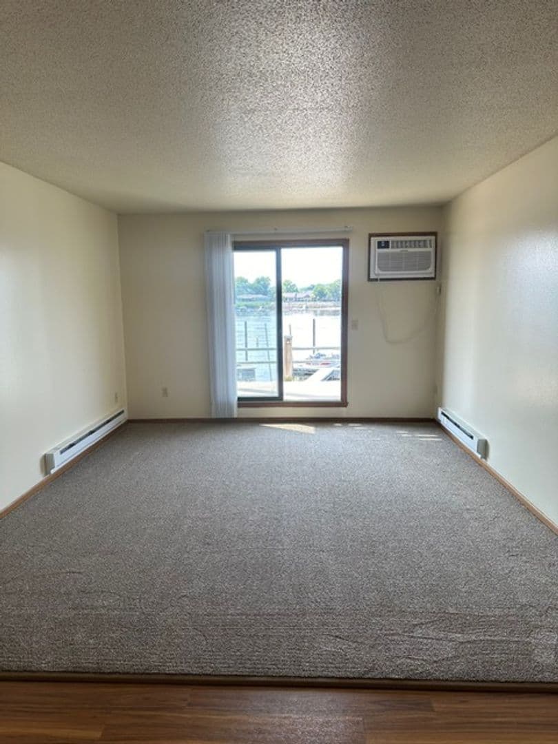Rivers Edge of La Crosse LLC 6 of 23