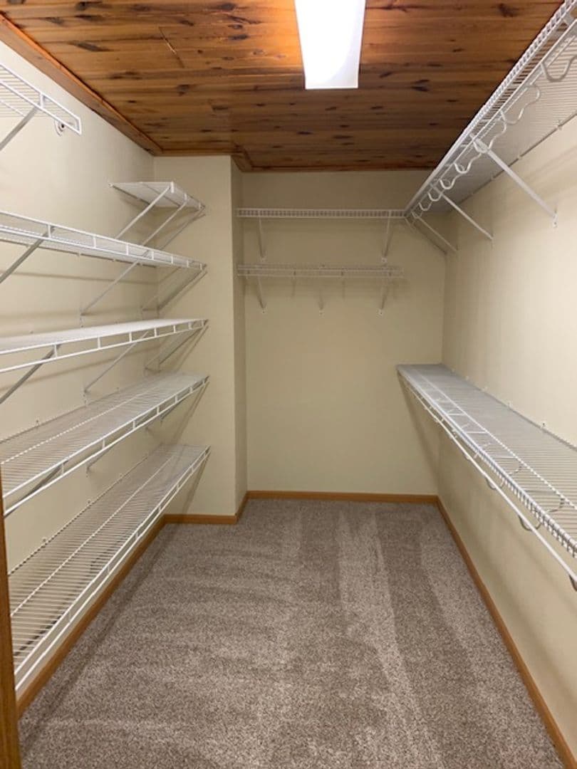 Bluffview Apartments LLC 16 of 16