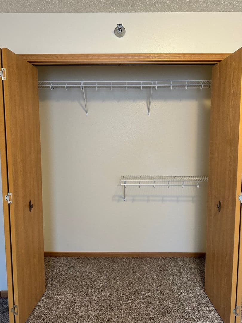 Bluffview Apartments LLC 5 of 12
