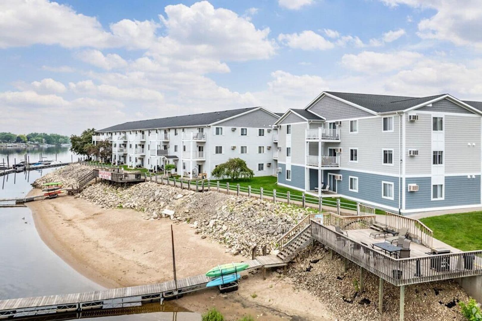Rivers Edge of La Crosse LLC 1 of 17