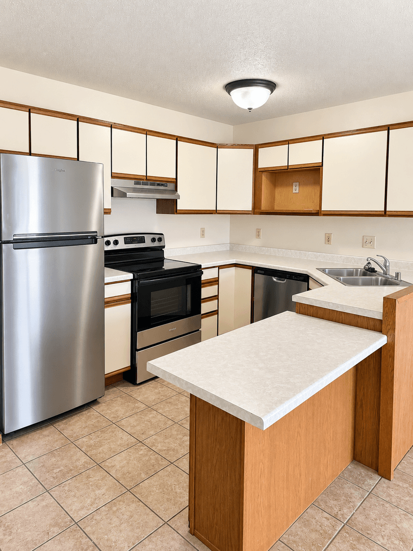 Rivers Edge of La Crosse LLC 2 of 20