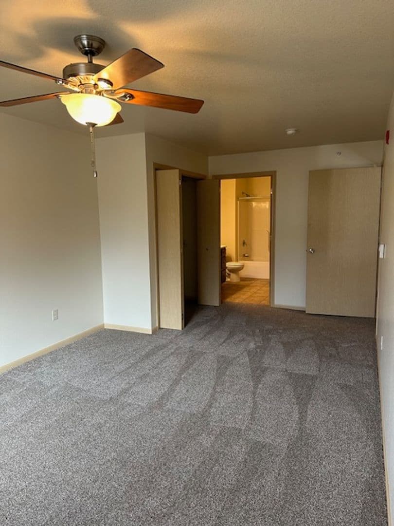 Bluffview Apartments LLC 10 of 17