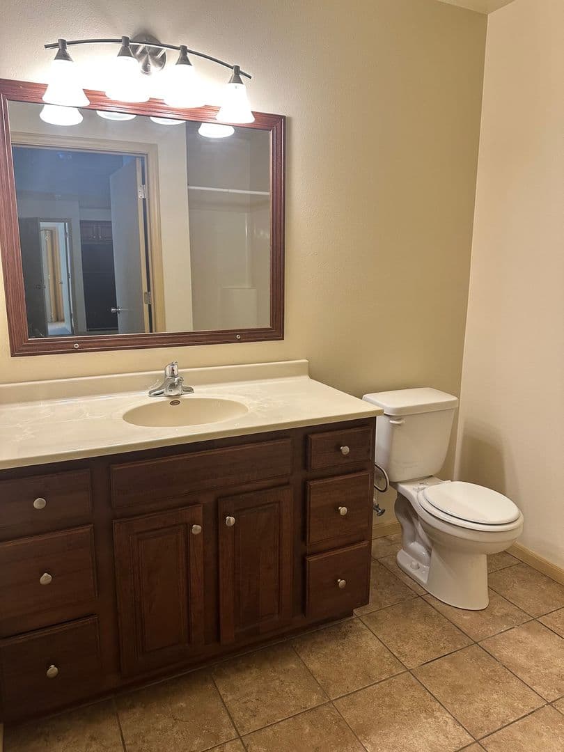 Bluffview Apartments LLC 9 of 13