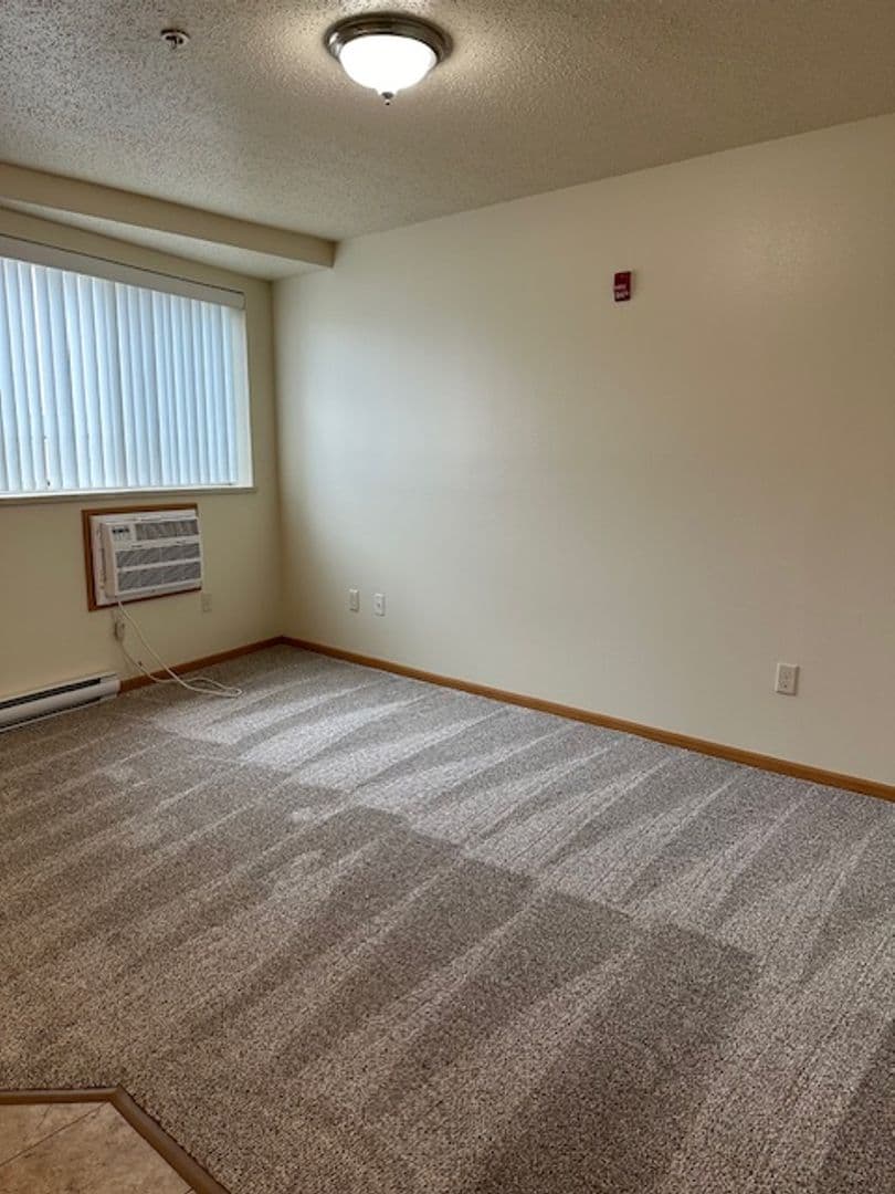 Bluffview Apartments LLC 4 of 18