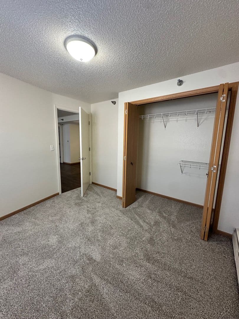 Bluffview Apartments LLC 7 of 12