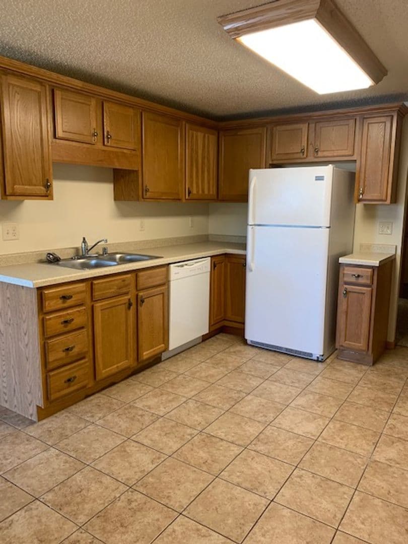 Bluffview Apartments LLC 2 of 16
