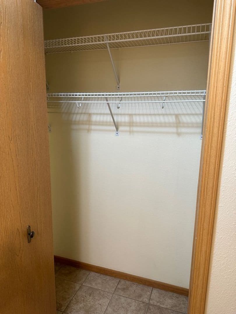 Bluffview Apartments LLC 12 of 18