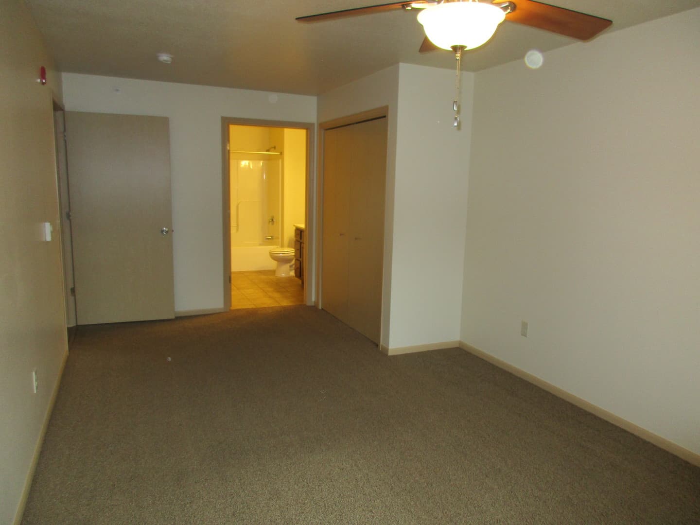 Bluffview Apartments LLC 11 of 13