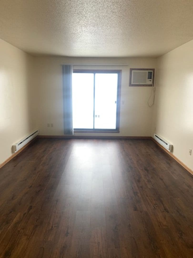 Rivers Edge of La Crosse LLC 4 of 13