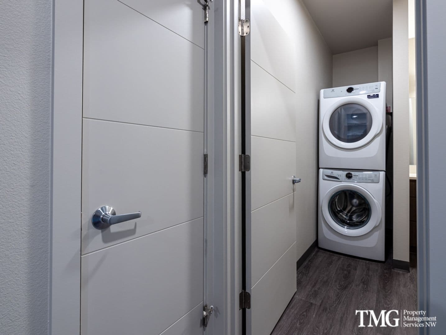 Market Village Apartments 9 of 14
